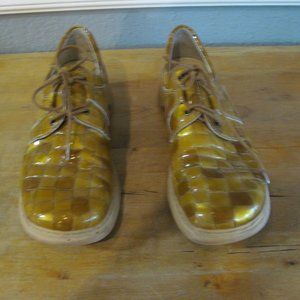 Gold Leather Oxford Women's 8.5 Crock Embellish